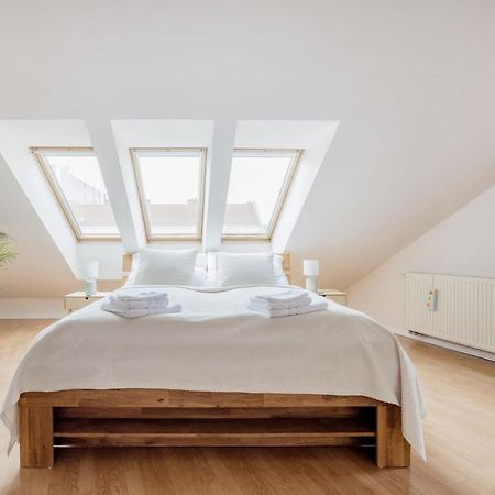 Bright And Spacious Penthouse W/ Terrace & Parking 布达佩斯 外观 照片