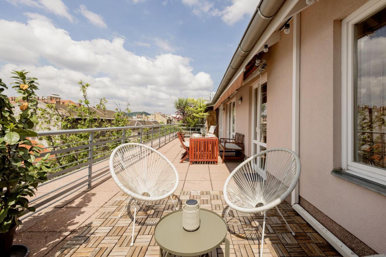 Bright And Spacious Penthouse W/ Terrace & Parking 布达佩斯 外观 照片