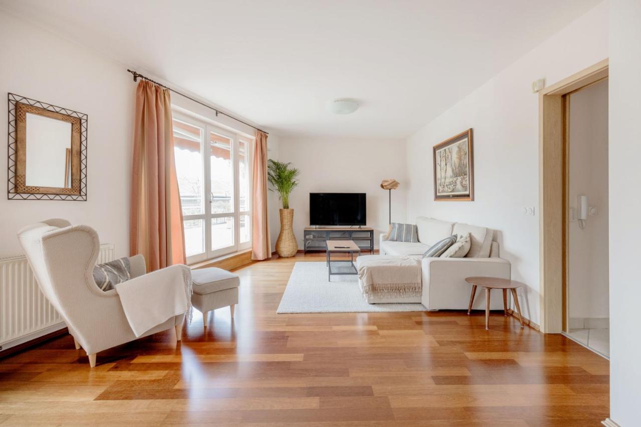 Bright And Spacious Penthouse W/ Terrace & Parking 布达佩斯 外观 照片