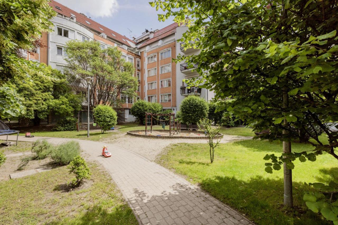 Bright And Spacious Penthouse W/ Terrace & Parking 布达佩斯 外观 照片