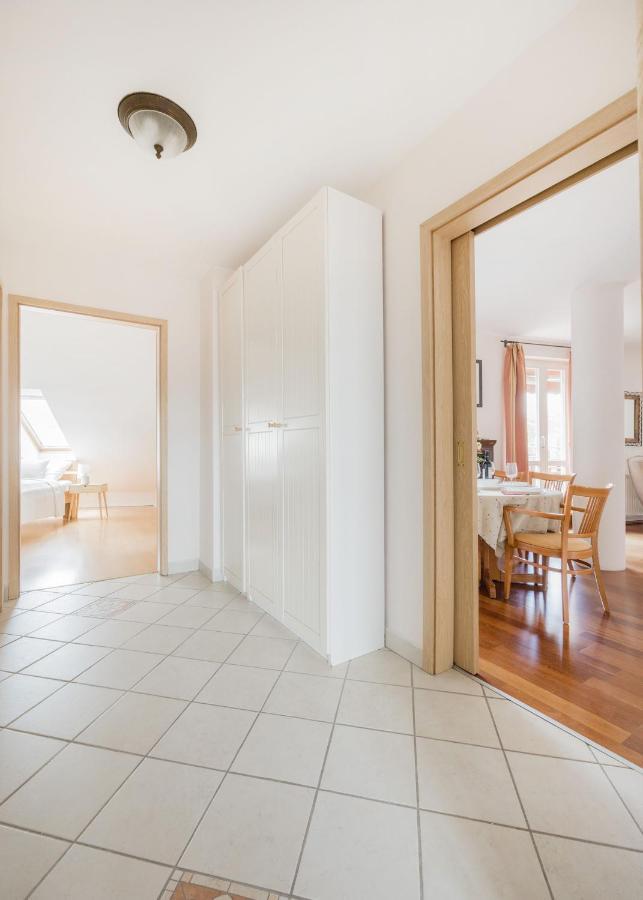 Bright And Spacious Penthouse W/ Terrace & Parking 布达佩斯 外观 照片
